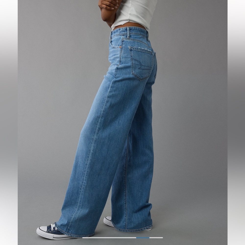 NWT AE Dreamy Drape Stretch Super High-Waisted Baggy Wide-Leg Jean
